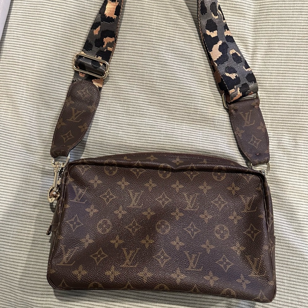 Louis Vuitton Brown Monogram Bag with Leopard Strap
